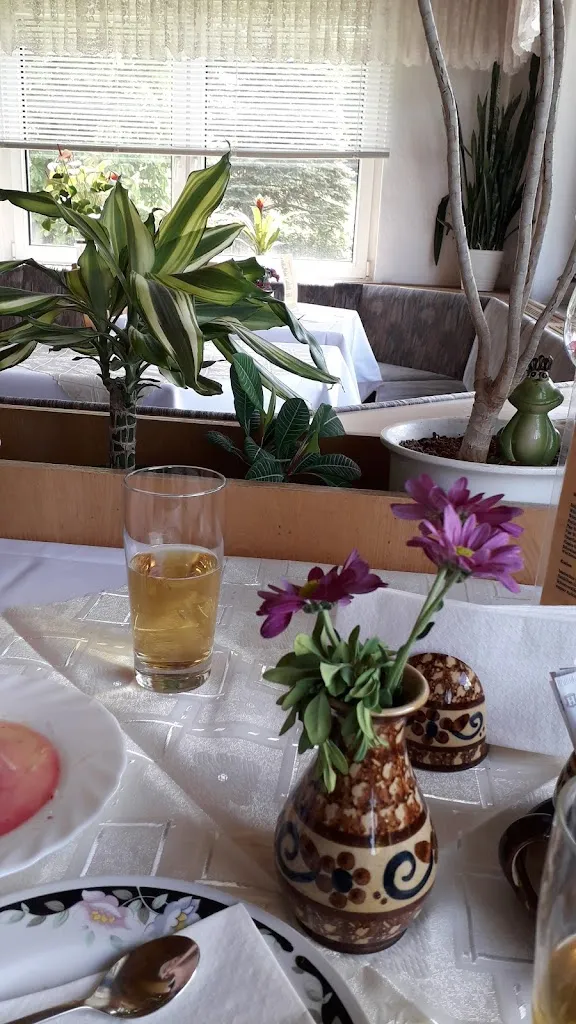 Menu_Mountain cottage Beautiful view_Wilthen_image_1