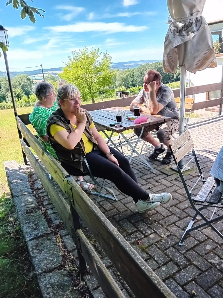 René Jendrytzki-Große_Mountain cottage Beautiful view_Wilthen_review