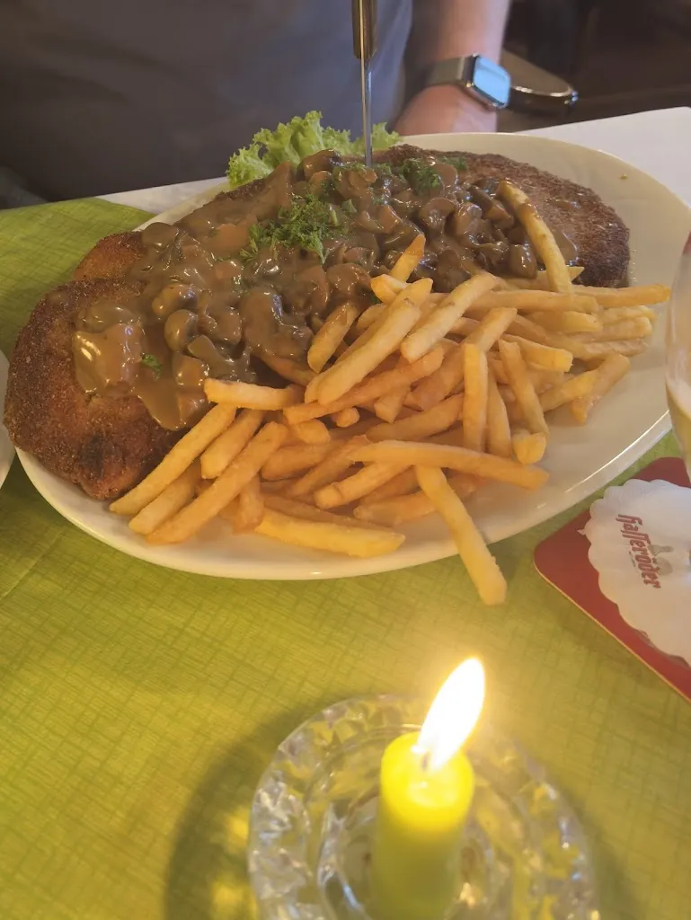 Alfiya Khusnutdinova_Eric Jerchel - Gemeindekrug Ausleben_Ausleben_review