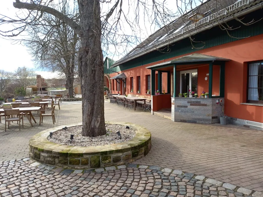 Lise Lotte_Waldhotel Bert Weißenborn_Bibra_review