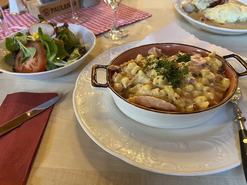 K8KDC_Spatzenhäus'l - Renate Hofer_Grainau_review