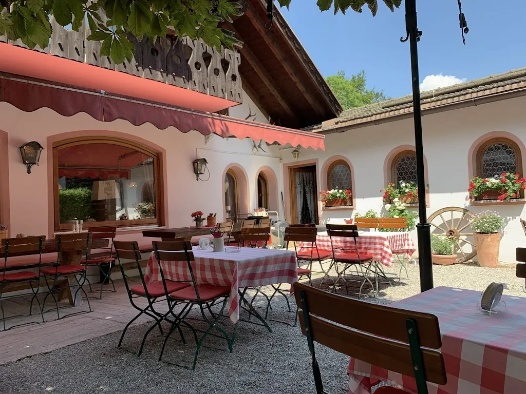 Spatzenhäus'l - Renate Hofer restaurant in Grainau