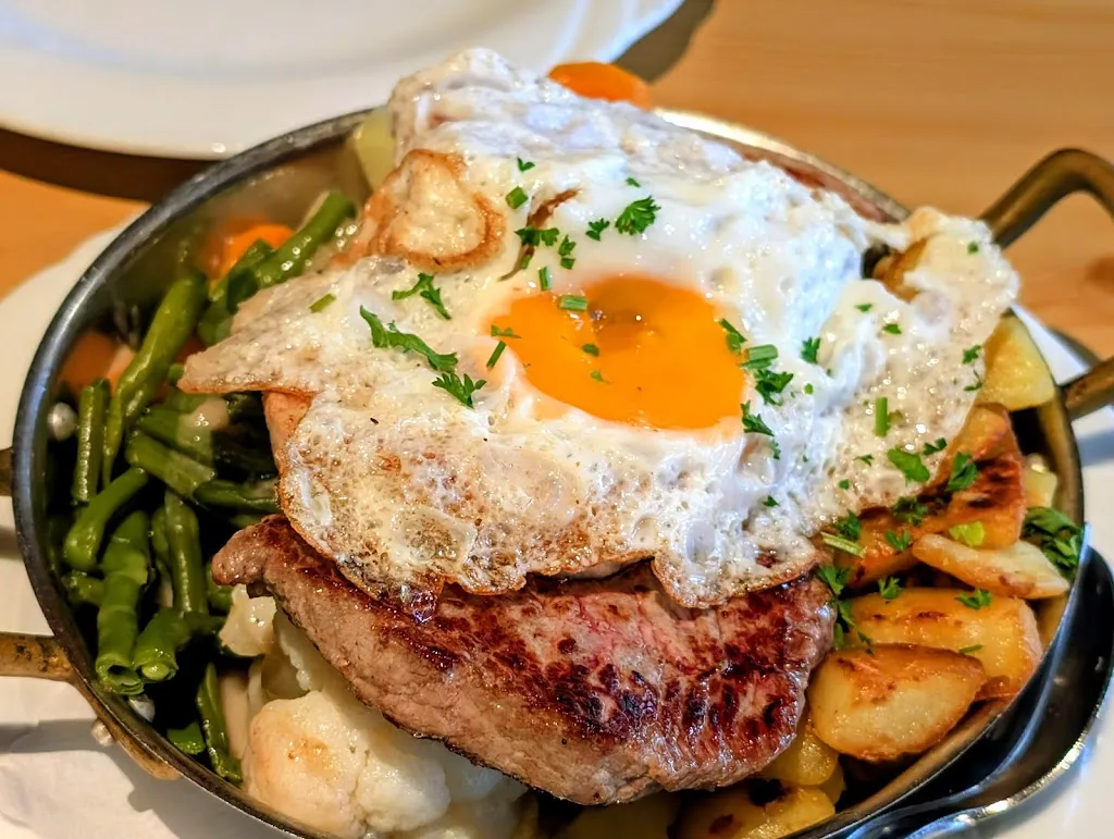 Restaurant Zugspitze Jürgen Vogel KG_Grainau_slider_image_2