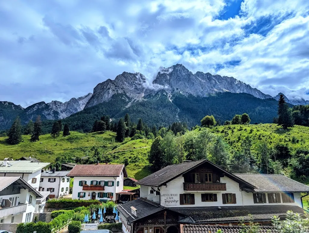 Restaurant Zugspitze Jürgen Vogel KG_Grainau_slider_image_3