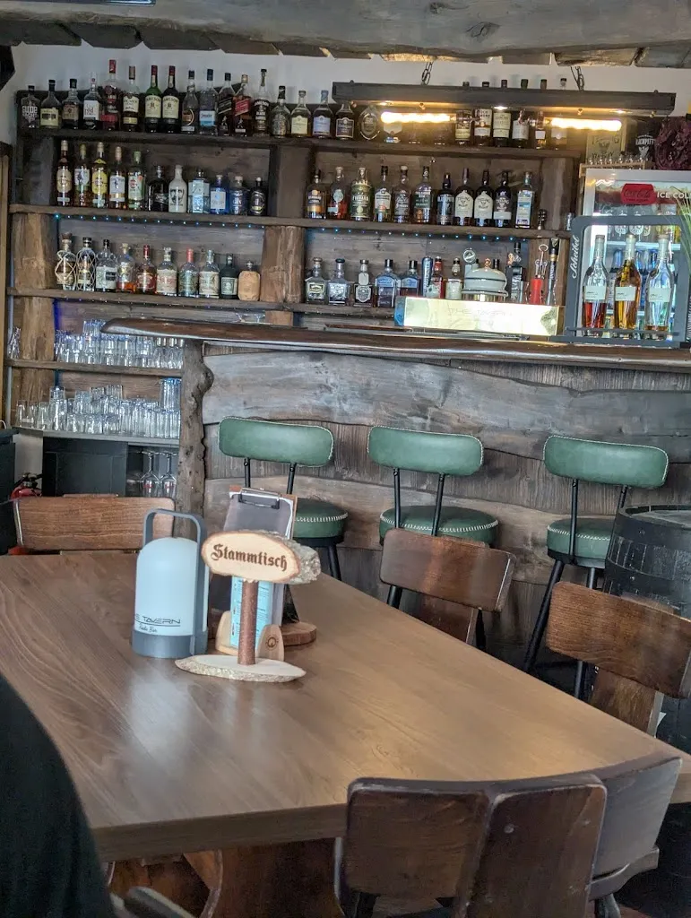 Andreas “Alfred”_The Tavern - Public bar_Schmiedeberg_review