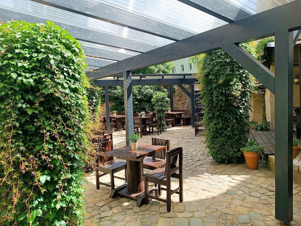 Zum Tontopp restaurant in Aschersleben