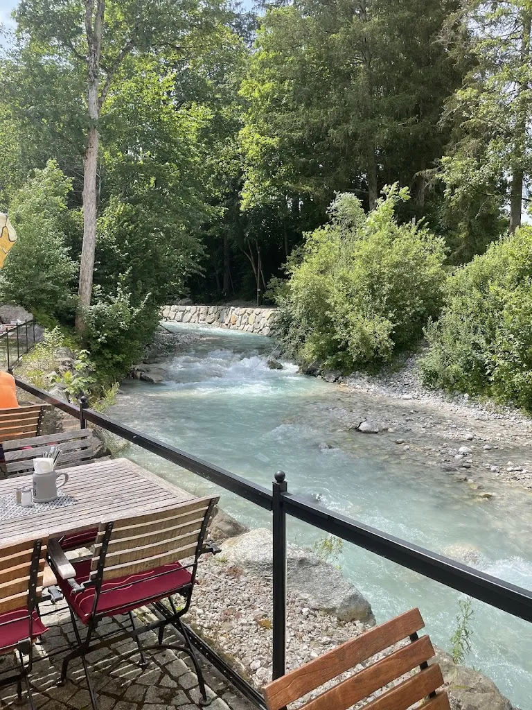 Gabriel Galarza_Schmölzer Wirt_Grainau_review