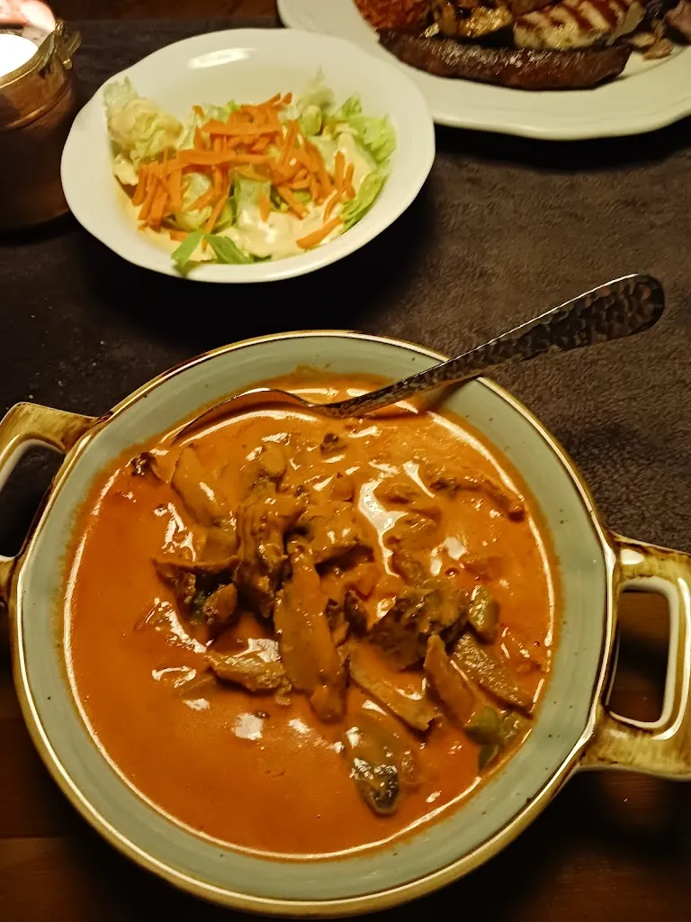 Menü_Neon bei Kostas_Aschersleben_Bild_6