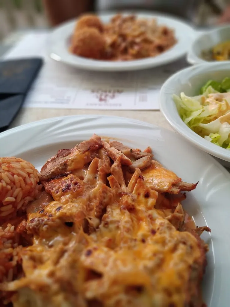 Menü_Neon bei Kostas_Aschersleben_Bild_8