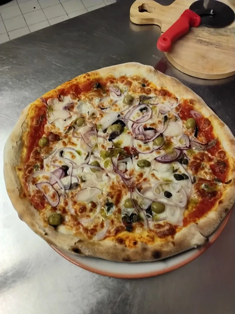 Pizzeria Trattoria La Grotta_Aschersleben_slider_image_3