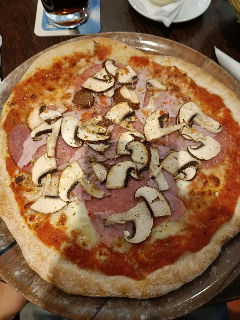 Menu_Eiscafe-Pizzeria Pellegrini_Aschersleben_image_9