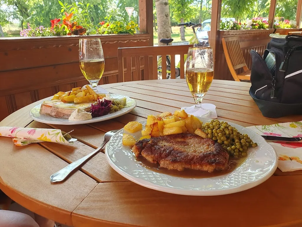 Gaststätte Deutsches Haus restaurant in Seeland