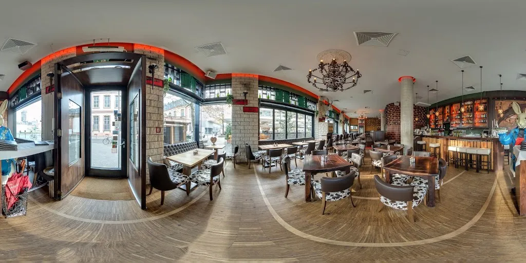 Buena Vista restaurant in Main