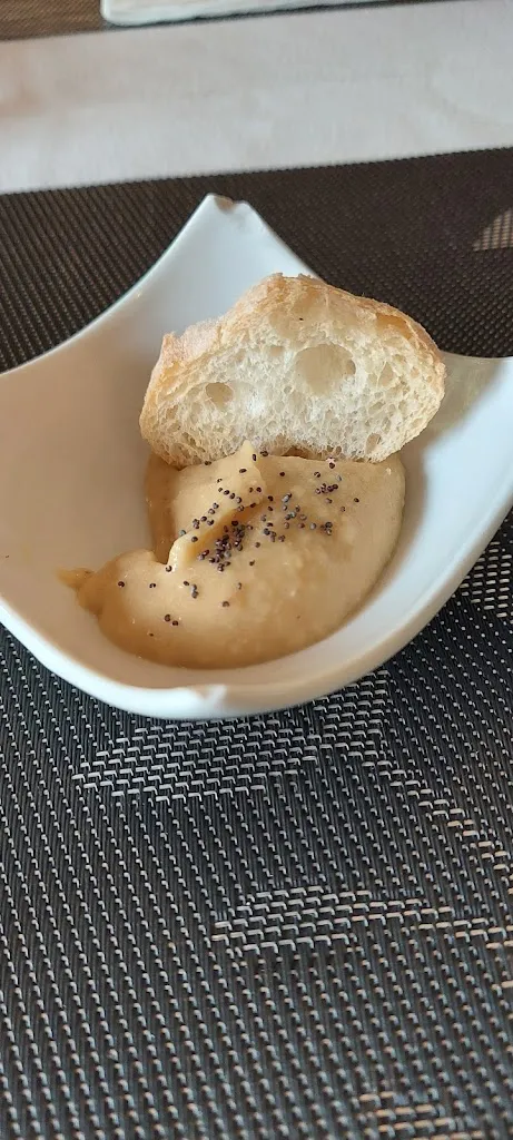 Neus Fdez_Restaurant La Font Negra_Spain_review