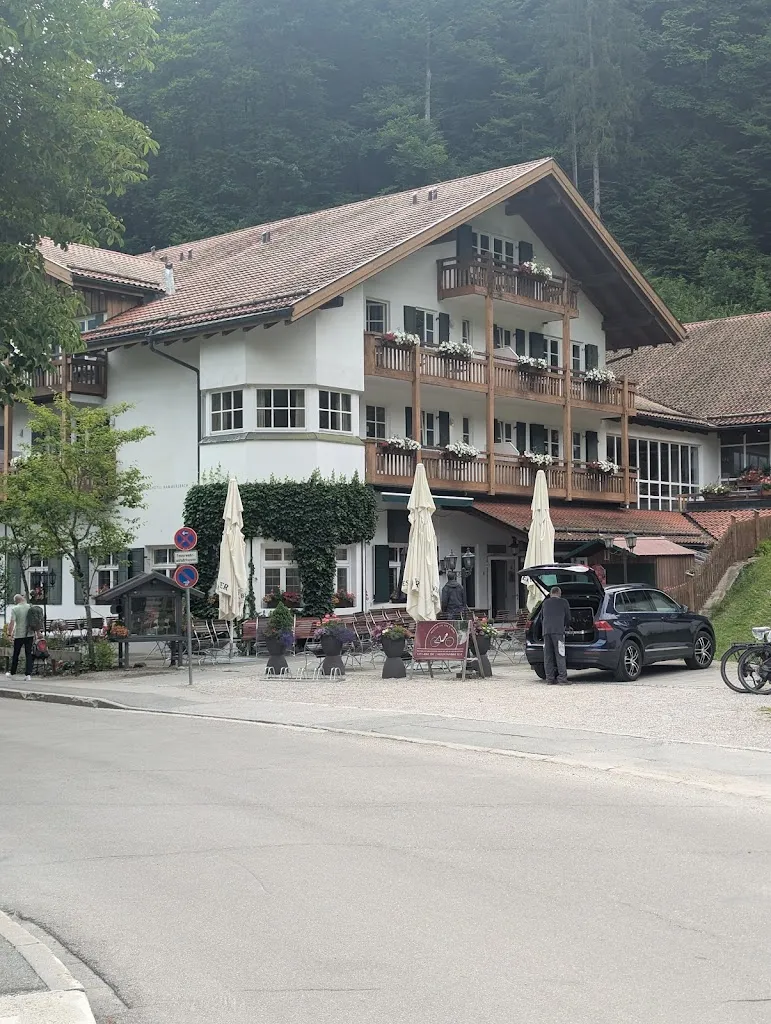 Eko Budi Santoso_Berghotel Hammersbach_Grainau_review