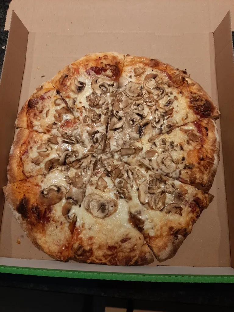 Menu_Pizza Treff Blankenburg Inh. Johannes Kröber_(Harz)_image_8