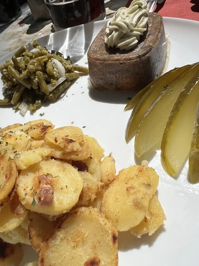 Preuss Simone_Jogys Wald-Kneipe_(Harz)_review