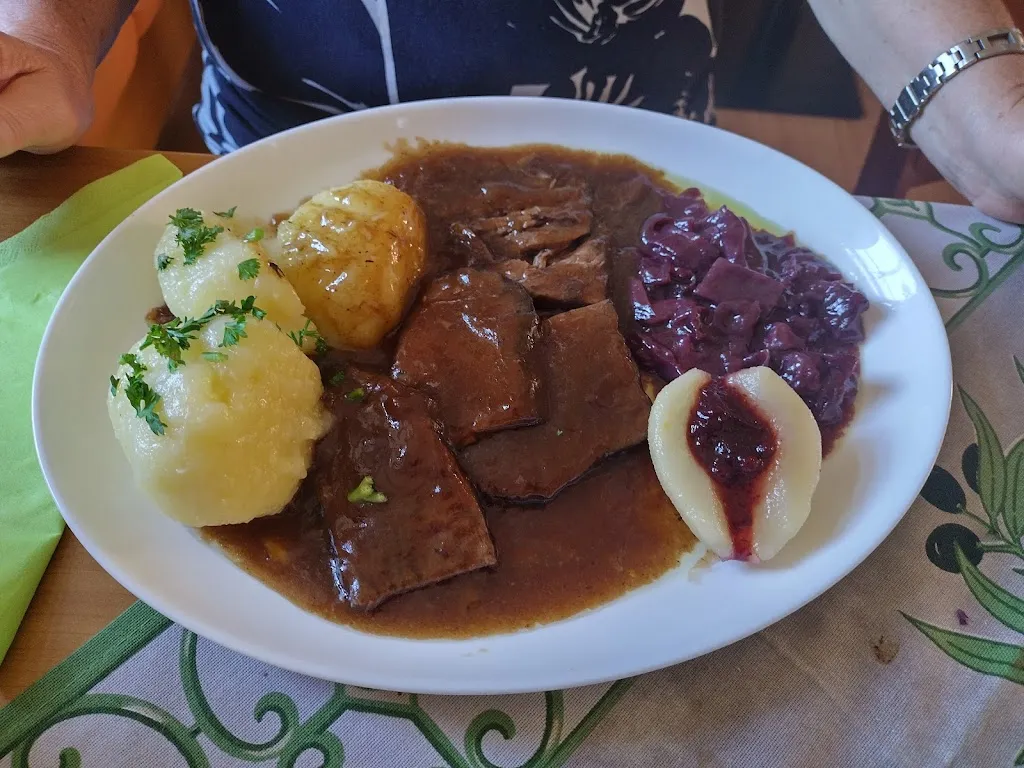 Landgasthaus “Zur Quelle” - Restaurant mit Bowling & Pension_(Anhalt)_slider_image_3