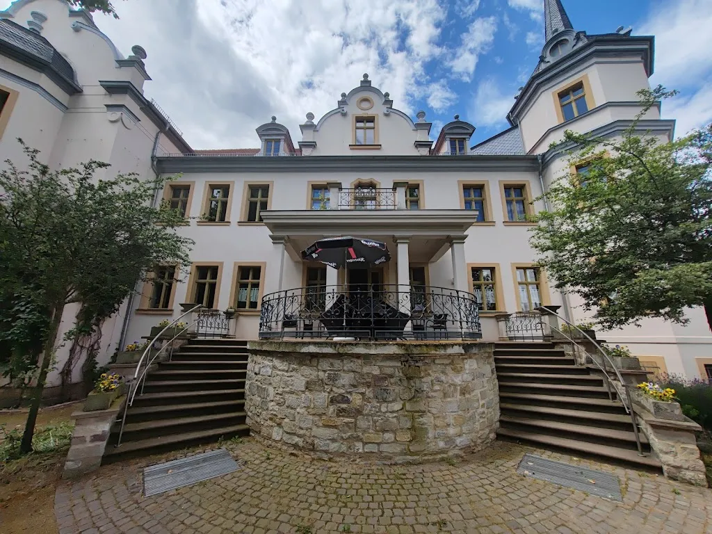 Zum Schloss Löpitz_Schkopau_slider_image_3