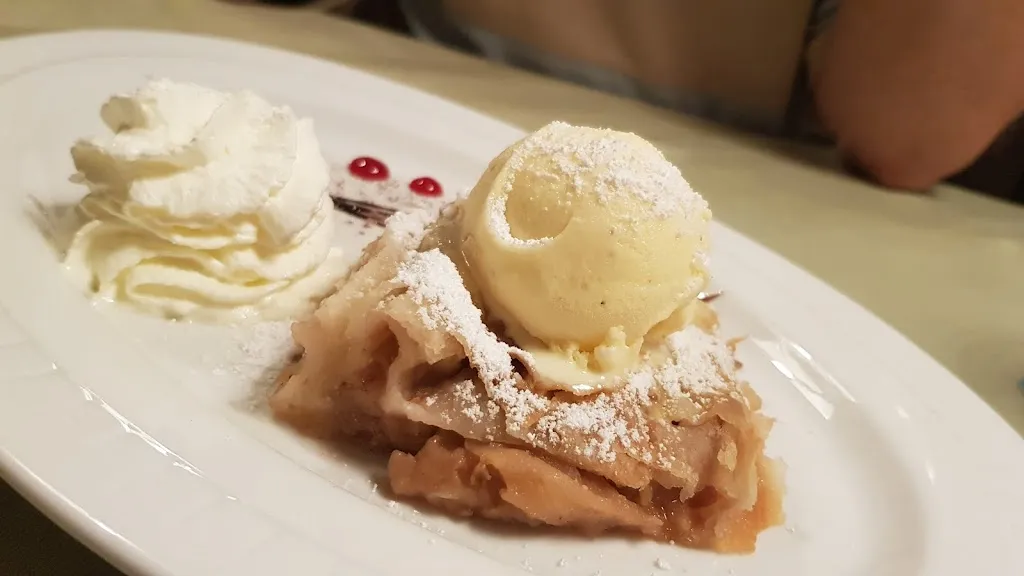 Menu_Hofbräustüberl Garmisch_Garmisch-Partenkirchen_image_7