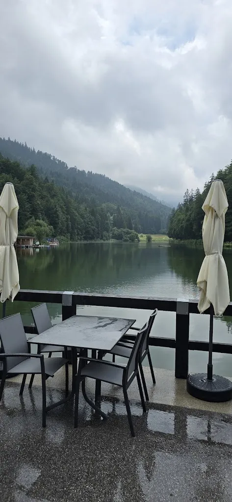 Abdullah Almusharraf_Renaissance Riessersee_Garmisch-Partenkirchen_review
