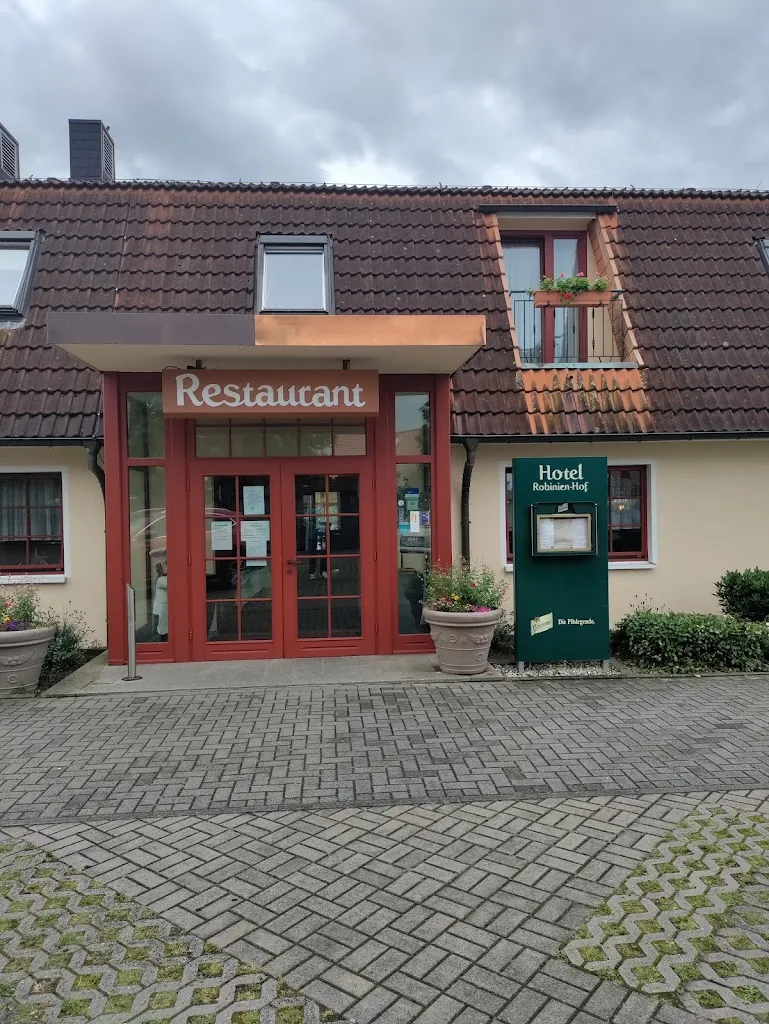 Uwe Langhammer_Hotel Robinien-Hof_Gommern_review