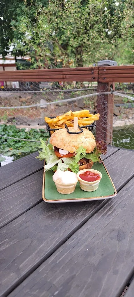 Steffi Seltmann_Restaurant „Am Kleinen Waldsee“_(Elbe)_review