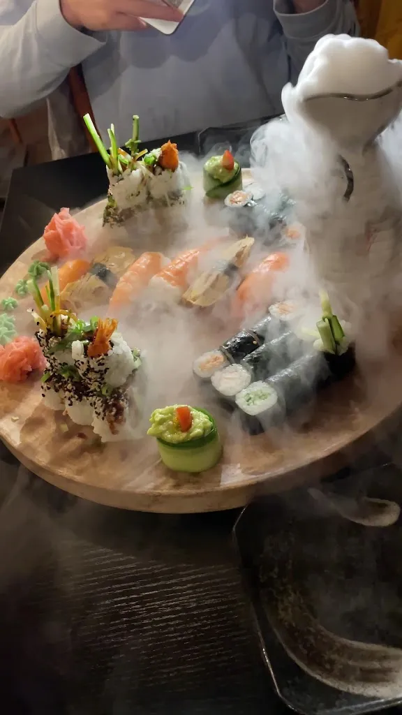 Phadu Sushi_Großheubach_slider_image_2