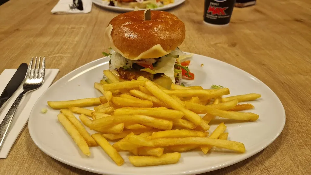 Menu_mömax Restaurant Halle_(Saale)_image_5