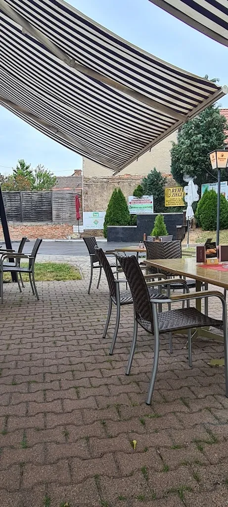 Villa Oberhof - Ines Machatschek restaurant in Hergisdorf