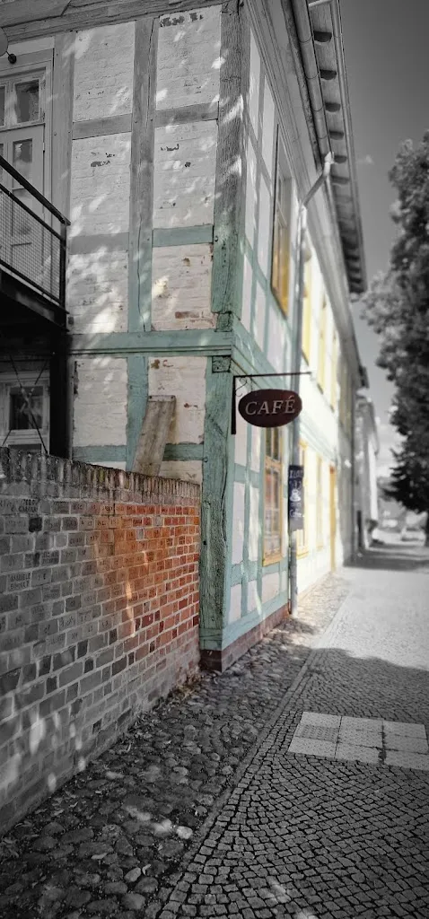 Thomas Jach_Café D8_Havelberg_review