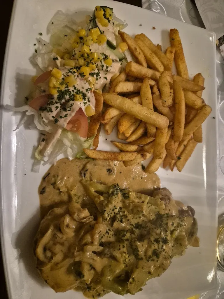 Kathleen Matthei_Gaststätte Zur Sonnenrose_Bitterfeld-Wolfen_review