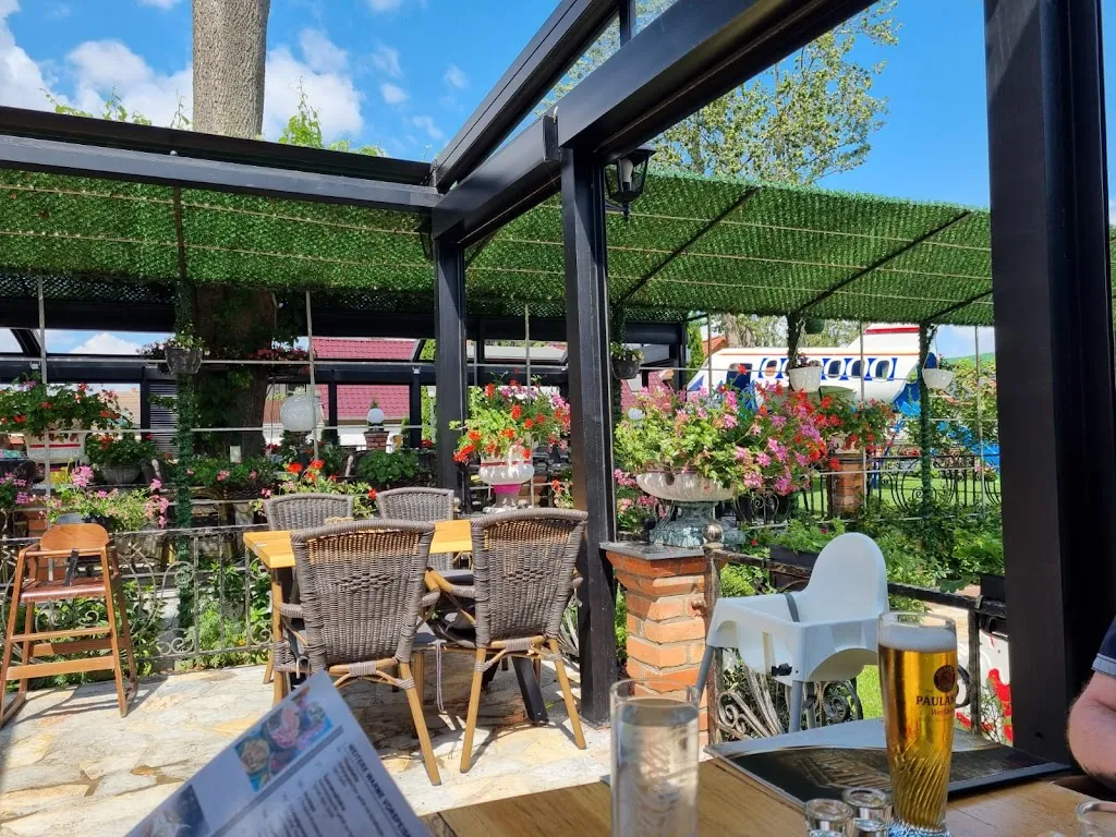 Akropolis Restaurant Hoym_Seeland_slider_image_3