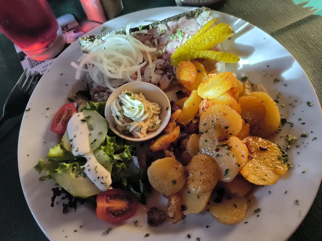 Diana Neumann_Gasthaus 