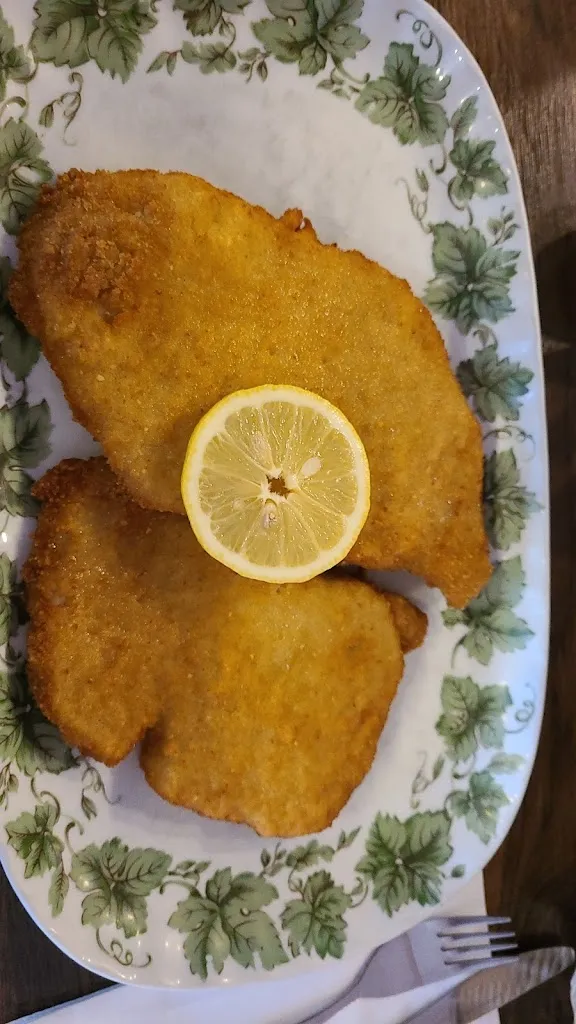 Sylvia Hartmann_Gaststätte Weinhof Familie Burkhardt_Asperg_recensione