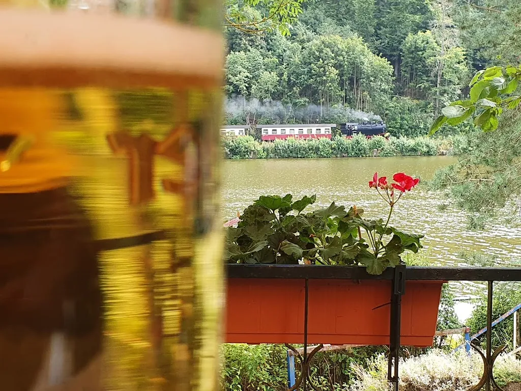 Walzenstein_Imbiss Schmunzelstube_Güntersberge_review