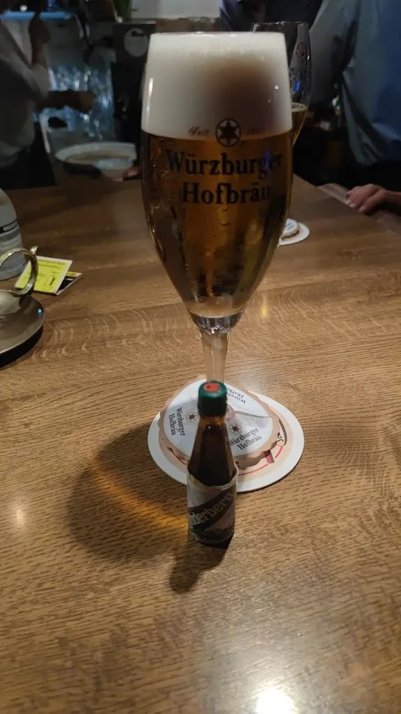 Petras Pilsstube_Großheubach_slider_image_2