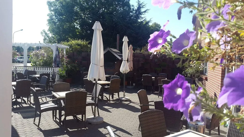 Café Friedenseck restaurant in (Milde)