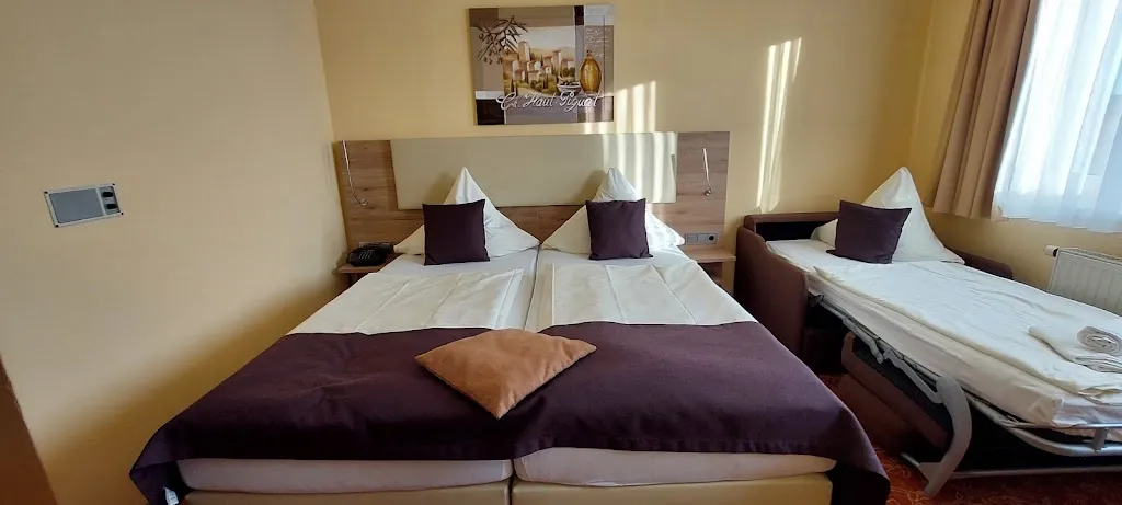 Hotel „Waldschlößchen“ in Coswig Anhalt - Urlaub in Wörlitz_(Anhalt)_slider_image_1