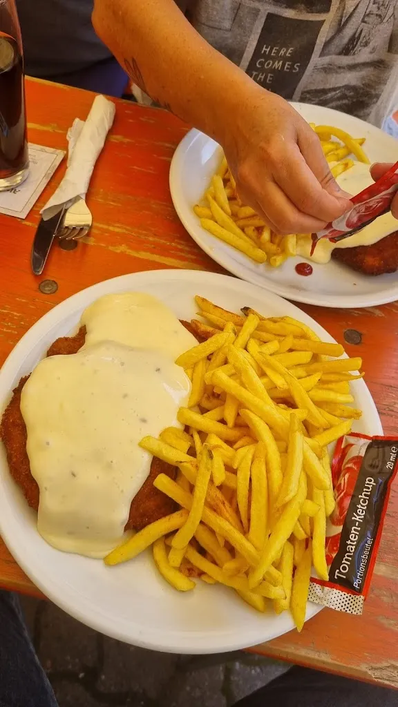 Häckerwirtschaft Familie Gerhard Schmitt_Großheubach_slider_image_3