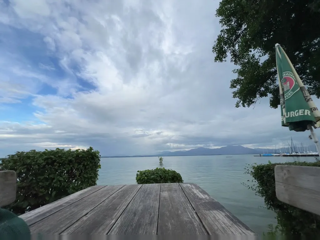 Alexander Neukam_SEEHÄUSL_Chiemsee_review