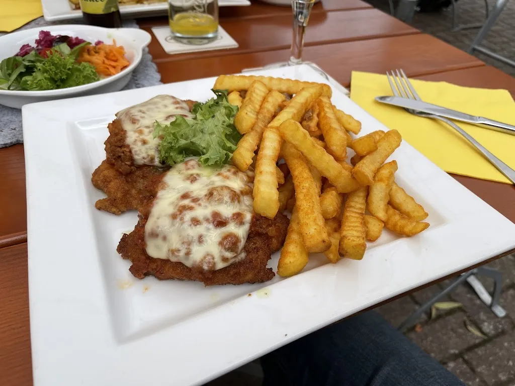 Gasthof zu den Linden UG_Klötze_slider_image_2