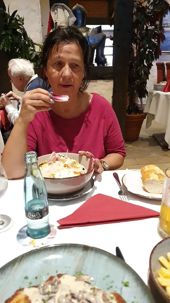 Gaststätte Ratskeller_Kiel_slider_image_2