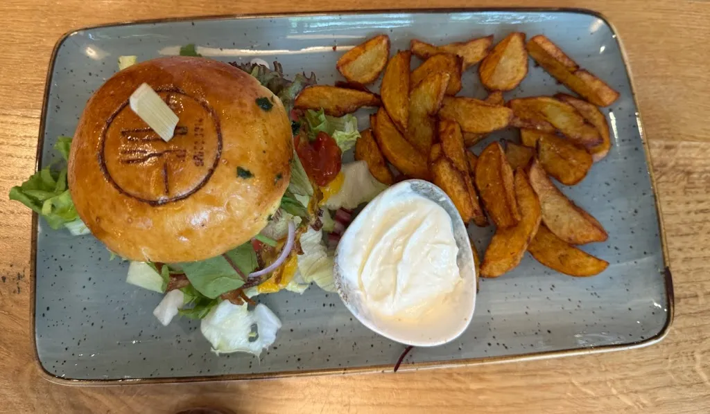 H. F._Manufactur Restaurant_Kiel_review