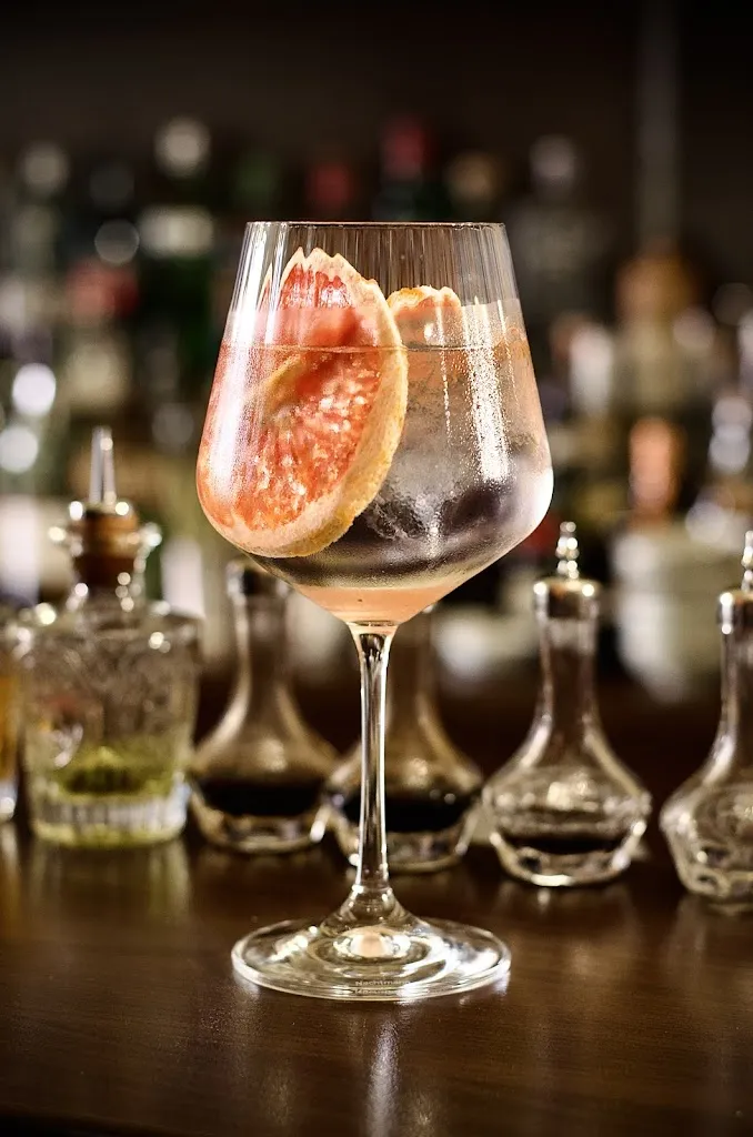 Charles Bar_Wittenberg_slider_image_2