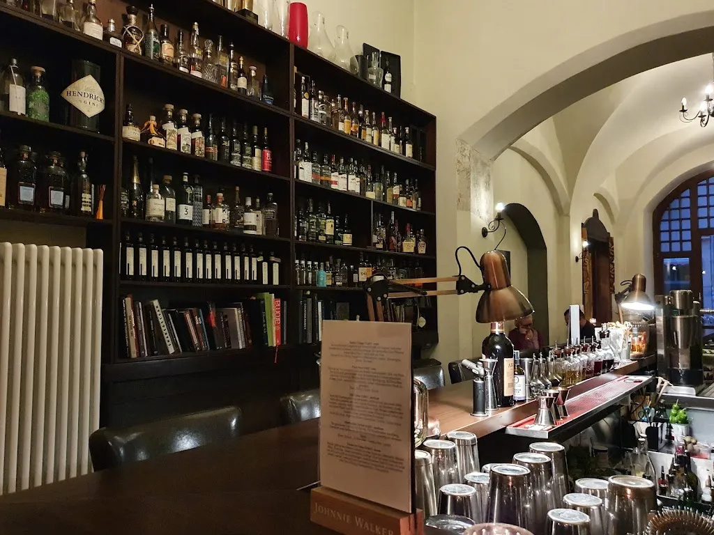 Charles Bar_Wittenberg_slider_image_3