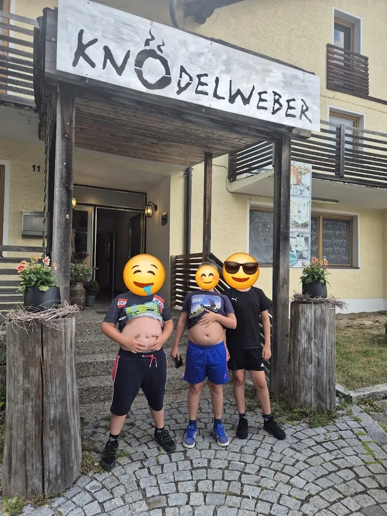 Nicki Weber_Knödelweber_Grafenau_review