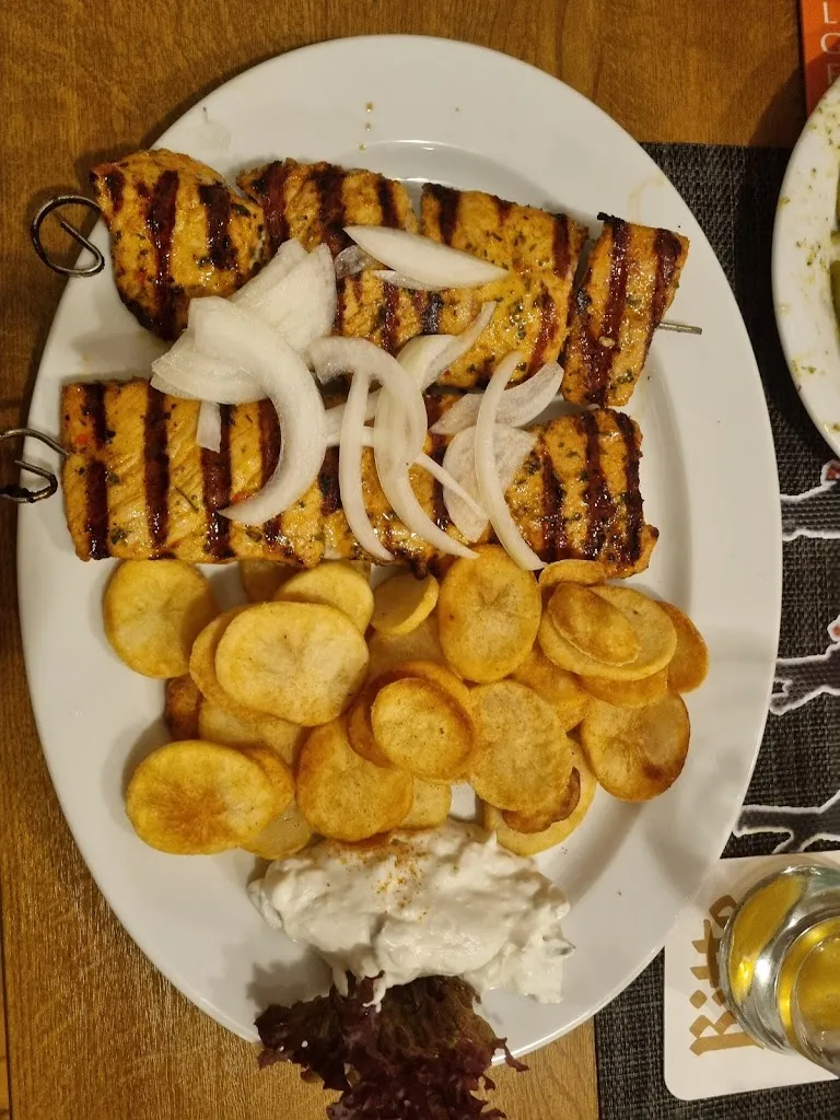 Maximilian Müller_Syrtaki im Gasthaus an der Aller_Oebisfelde_review