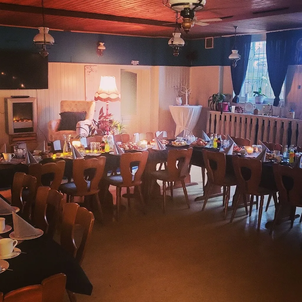 Gasthaus zur goldenen Mitte_Land_slider_image_3