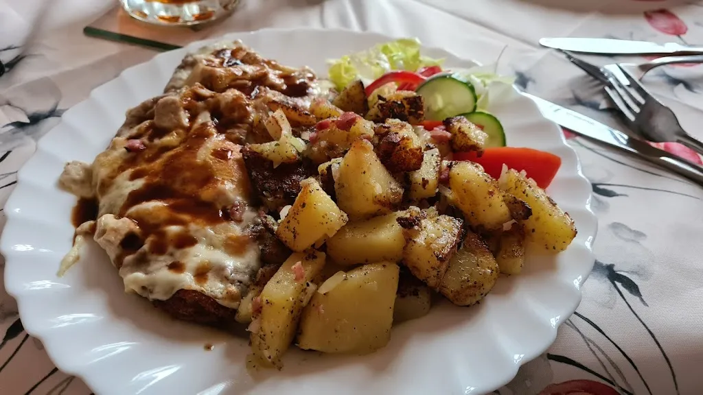 Restaurant and guesthouse 